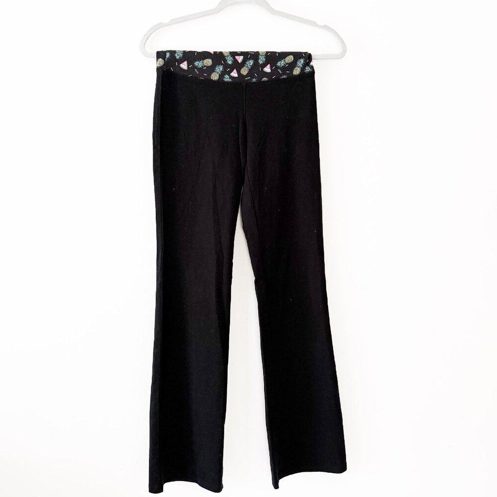 SO Intimates black slightly flared leg leggings with patterned waistband